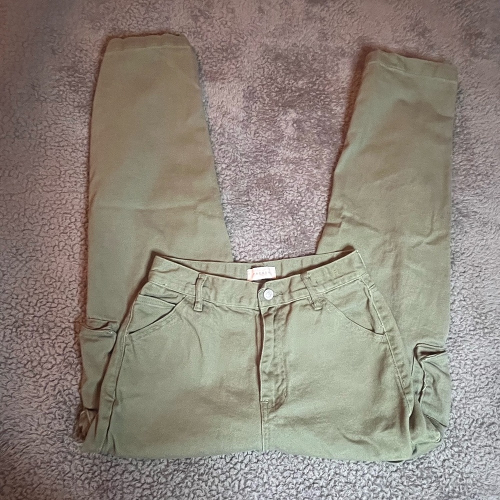 Pacsun Women's Stretch Dad Jeans – Cargo Style‎ – Size 26 – Army Green - Picture 3 of 9